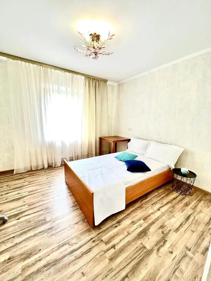 קייב Apart-Pokhnyaki, Osokorki,Kharkovskaya 0*,