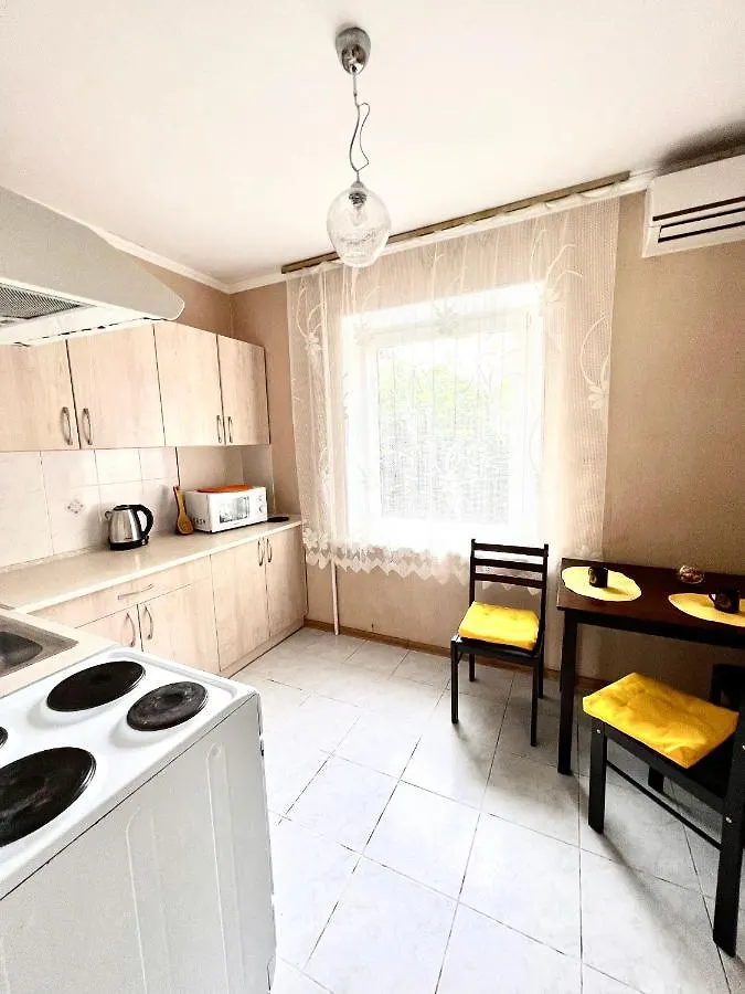 Apart-Pokhnyaki, Osokorki,Kharkovskaya Kyiv Apartment