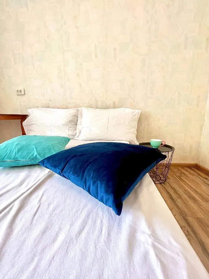 Apartment Apart-Pokhnyaki, Osokorki,Kharkovskaya Kyiv Ukraine