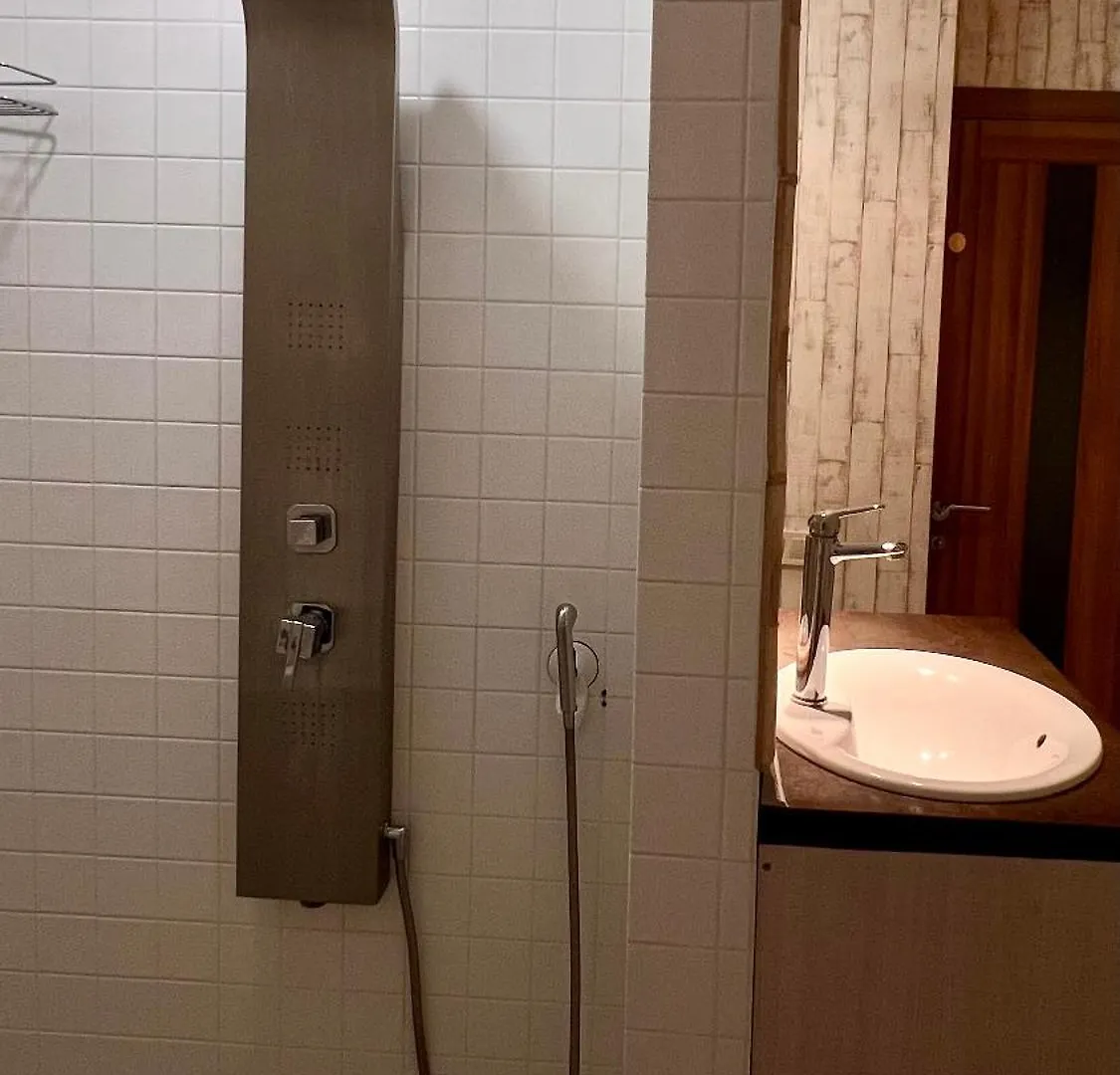 Apartment Apart-Pokhnyaki, Osokorki,Kharkovskaya Kyiv